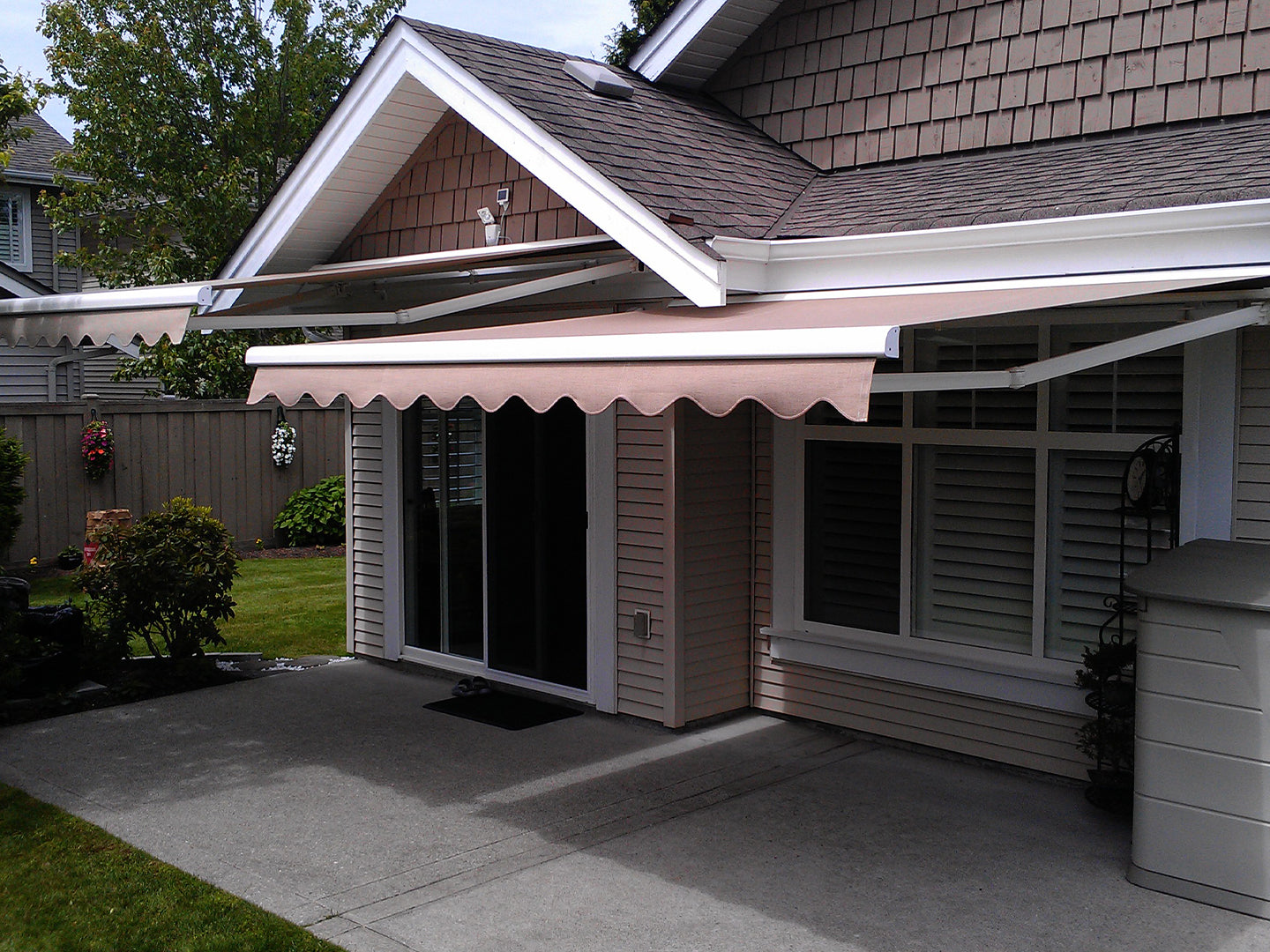 Semi Cassete Awnings